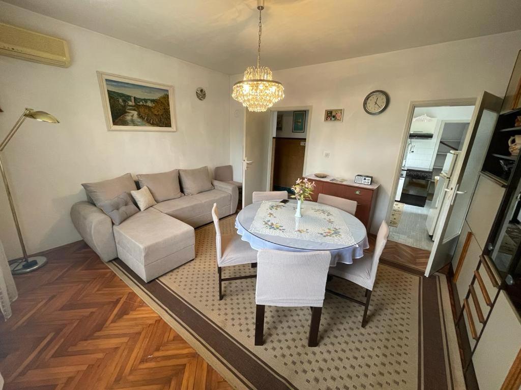 Apartman Pcelica Apartamento PUY Exterior foto